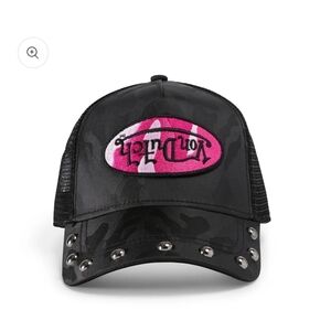 VON DUTCH "BLACK & PINK" STUDDED TRUCKER HAT